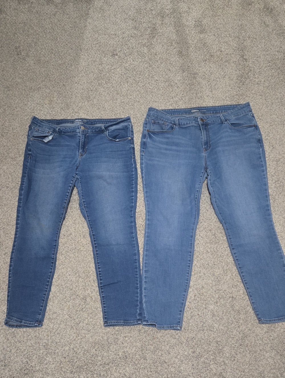 Old Navy Women's Skinny Jeans 2 Pairs 16 Short